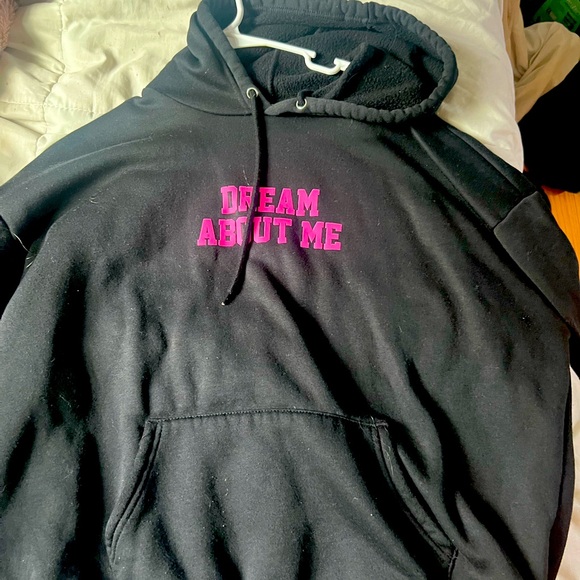 Sweatshirt - Picture 1 of 2